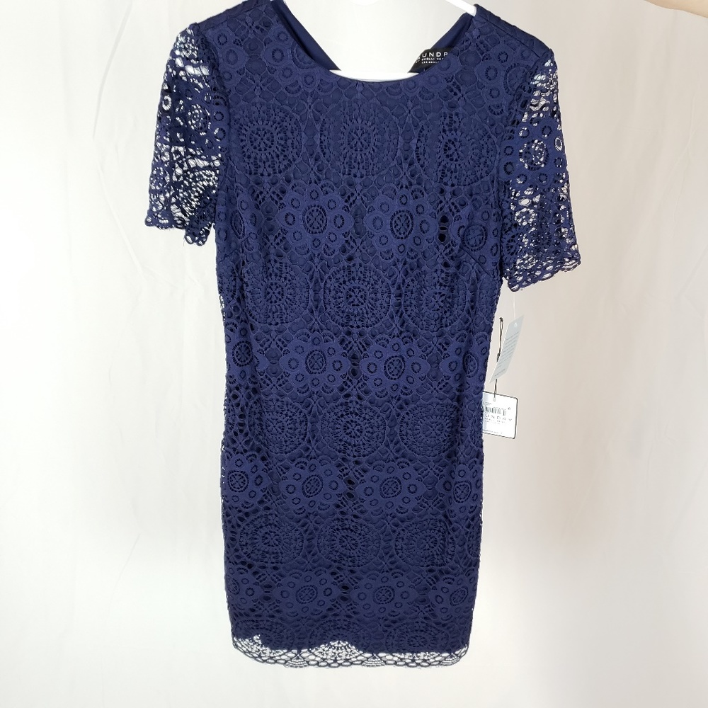 NEW Laundry By Shelli - Lace Mini Dress Size 8. - Picture 6 of 6